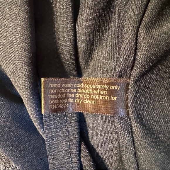 (S) THE LIMITED STRETCH BLACK SEQUIN GRAY BASE MIDI DRESS W/ RUCHING & BLACK BOW - Picture 7 of 7